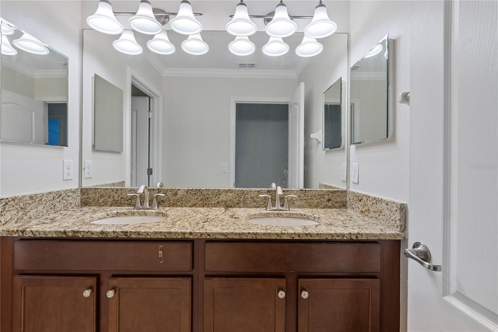 K-BAR RANCH PRCL Q PH 1 - Residential Lease