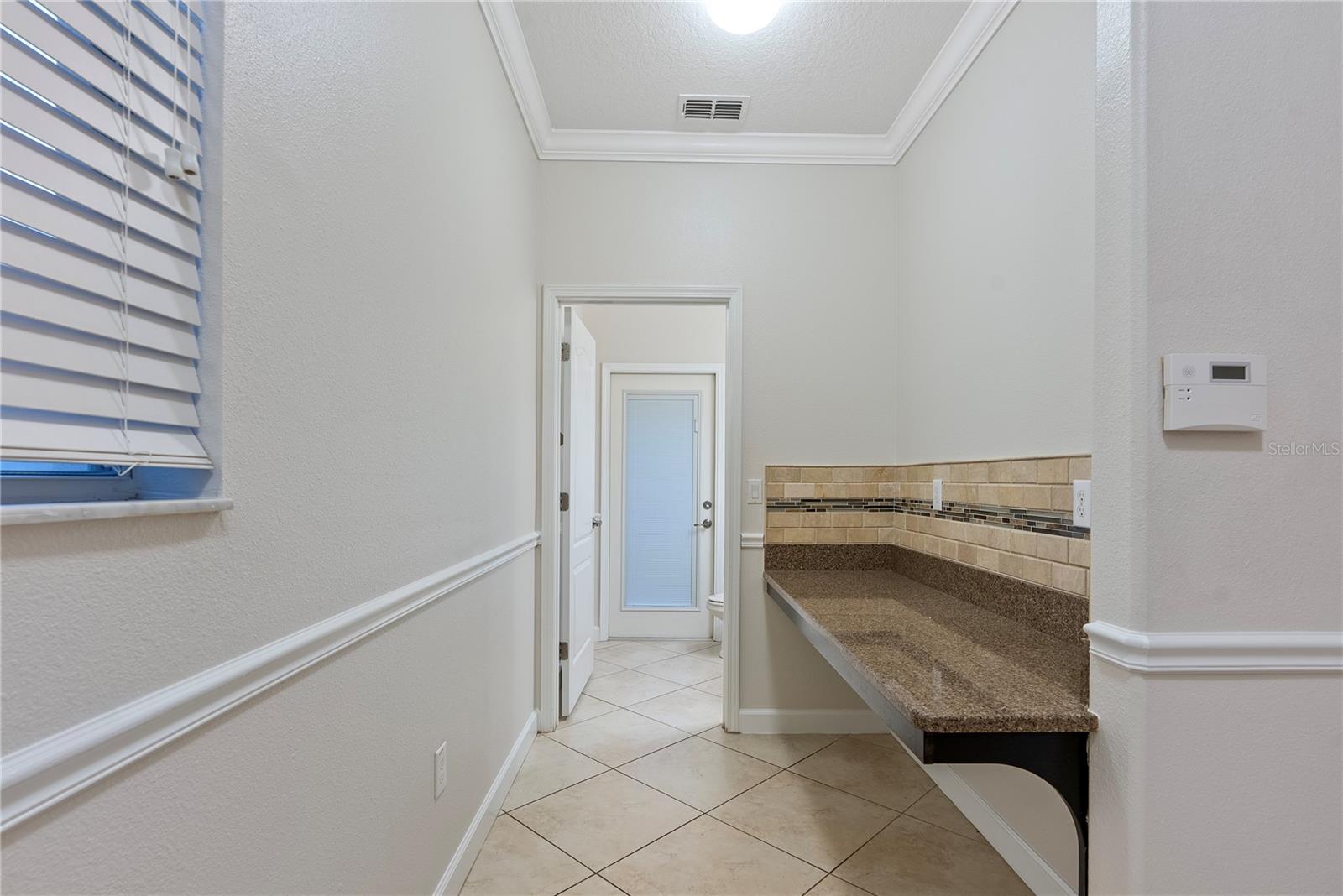 K-BAR RANCH PRCL Q PH 1 - Residential Lease