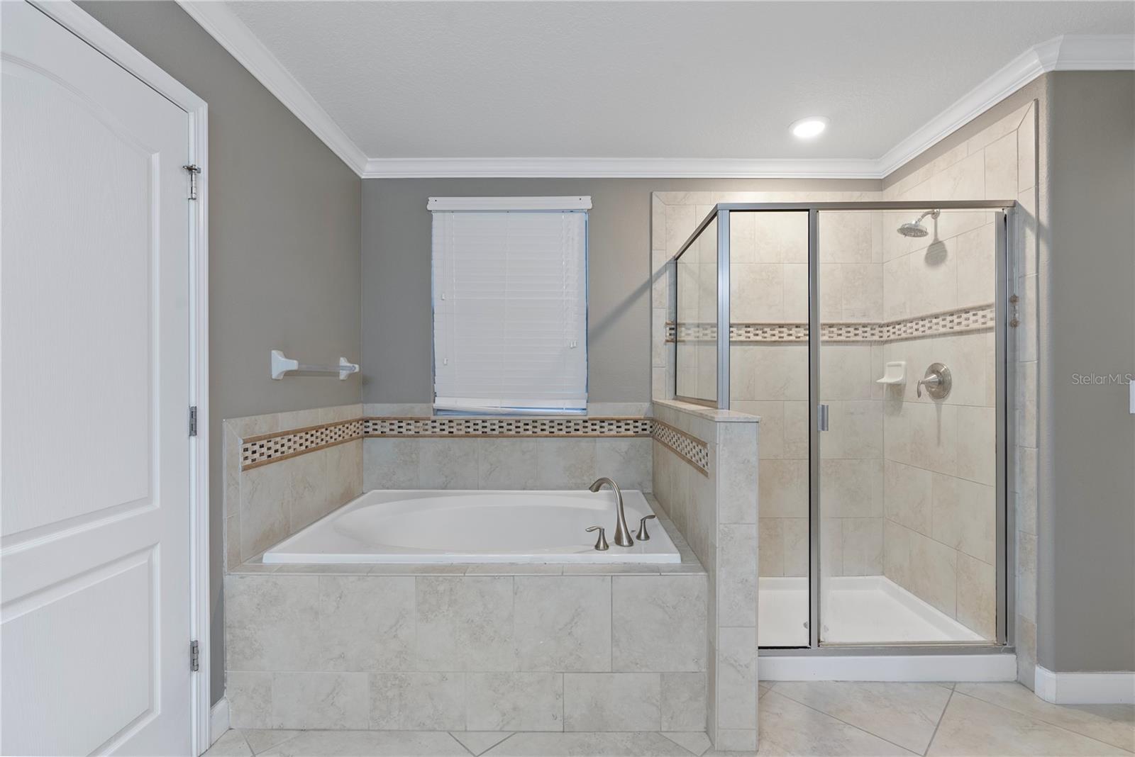 K-BAR RANCH PRCL Q PH 1 - Residential Lease