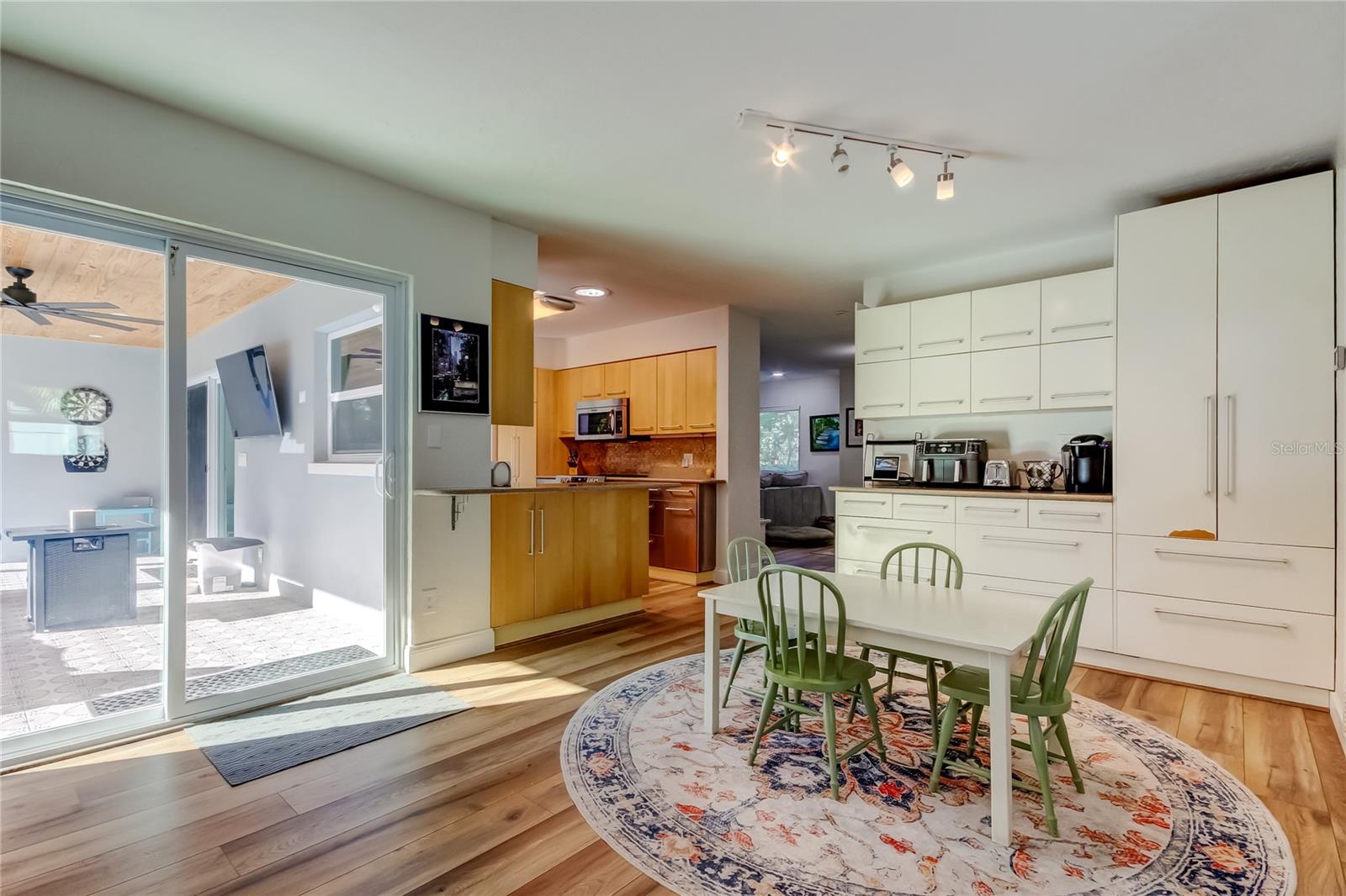 LAKE PASADENA DEV - Residential
