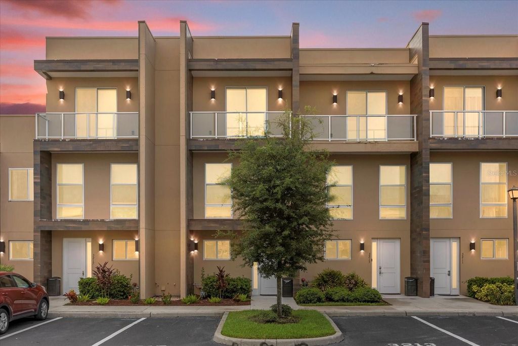 Photo of 3215 Brasilia Avenue, Kissimmee, FL 34747 (MLS # O6365782)