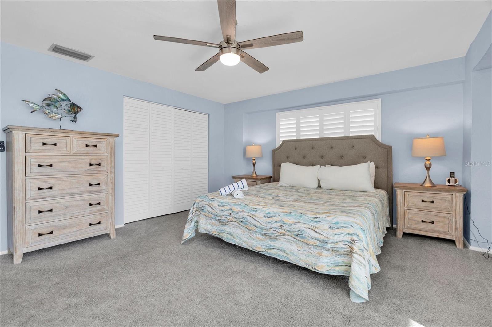 JAMAICA ROYALE TOWER II - Residential