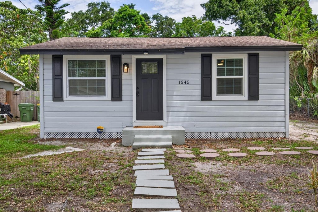 Photo of 1545 29th Street, Sarasota, FL 34234 (MLS # TB8540186)