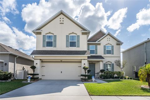 A home in AUBURNDALE