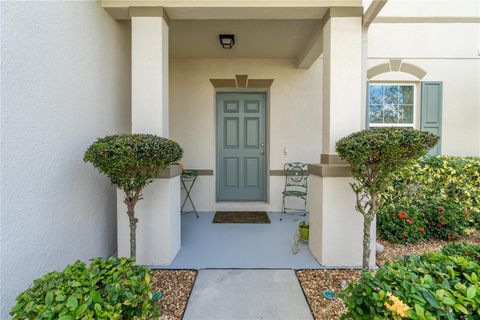 A home in AUBURNDALE