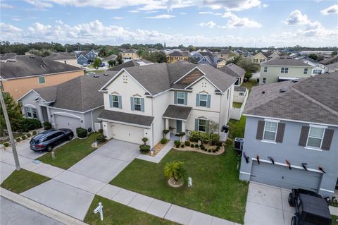 A home in AUBURNDALE