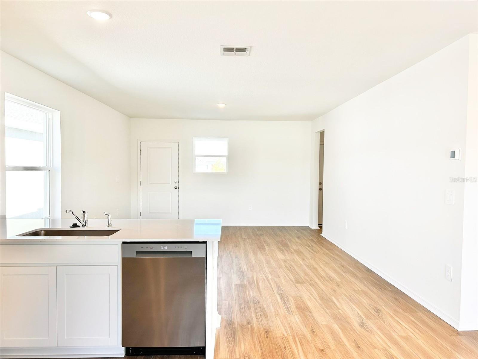 BROADLEAF - Residential