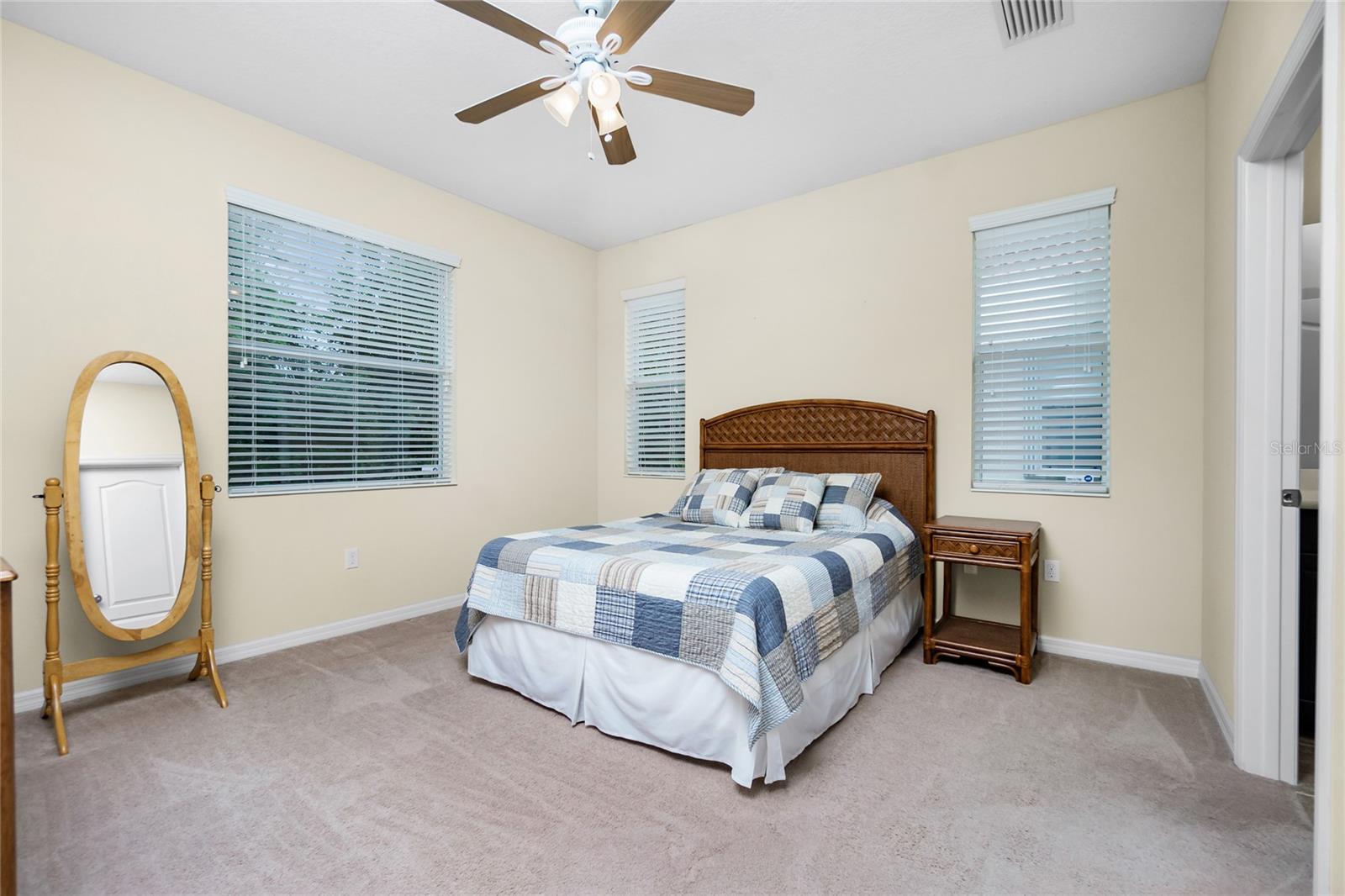 ARLINGTON COVE - Residential