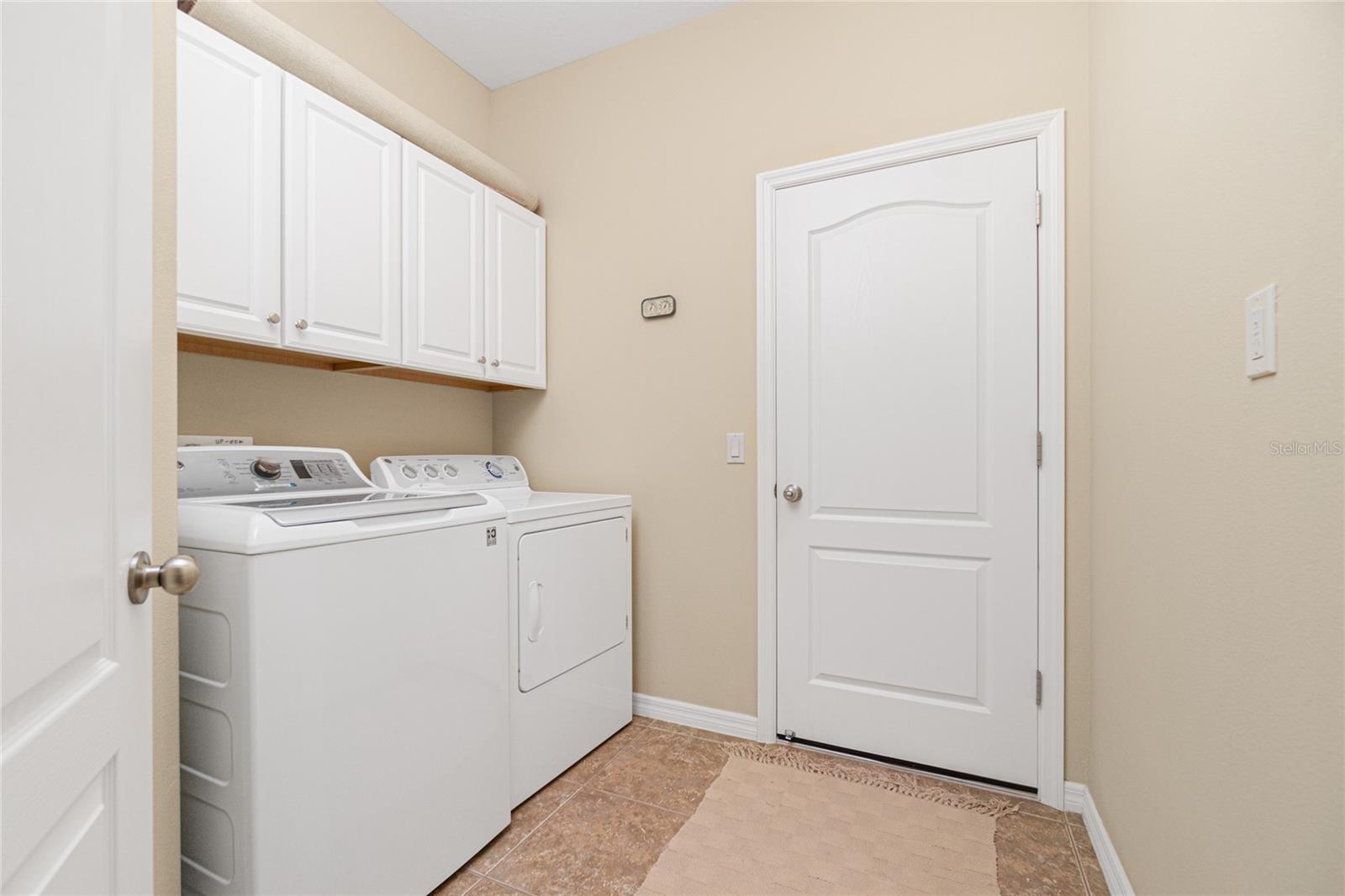 ARLINGTON COVE - Residential