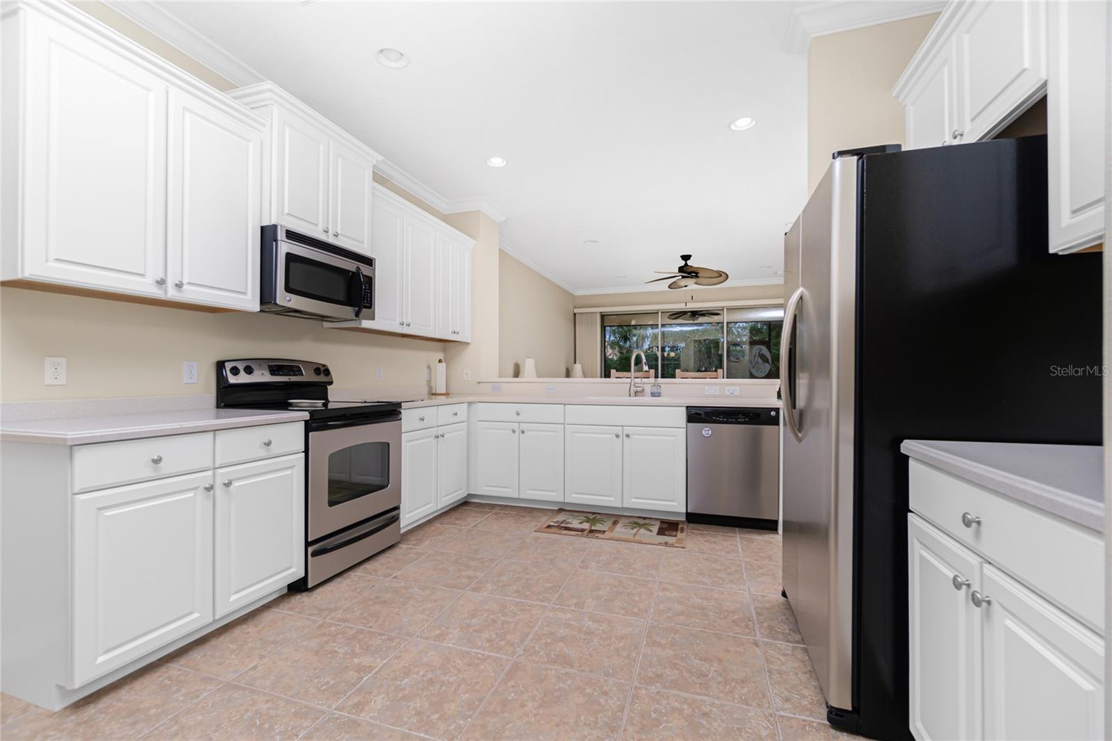 ARLINGTON COVE - Residential