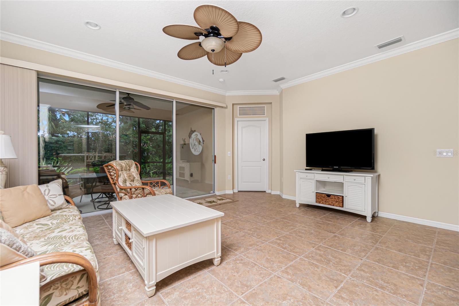 ARLINGTON COVE - Residential