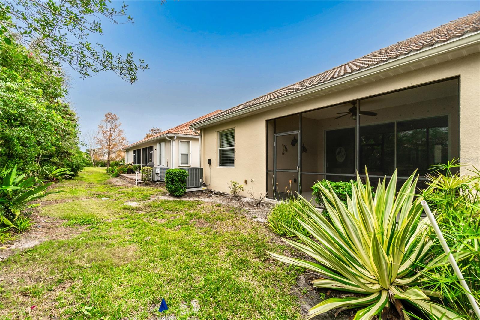 ARLINGTON COVE - Residential