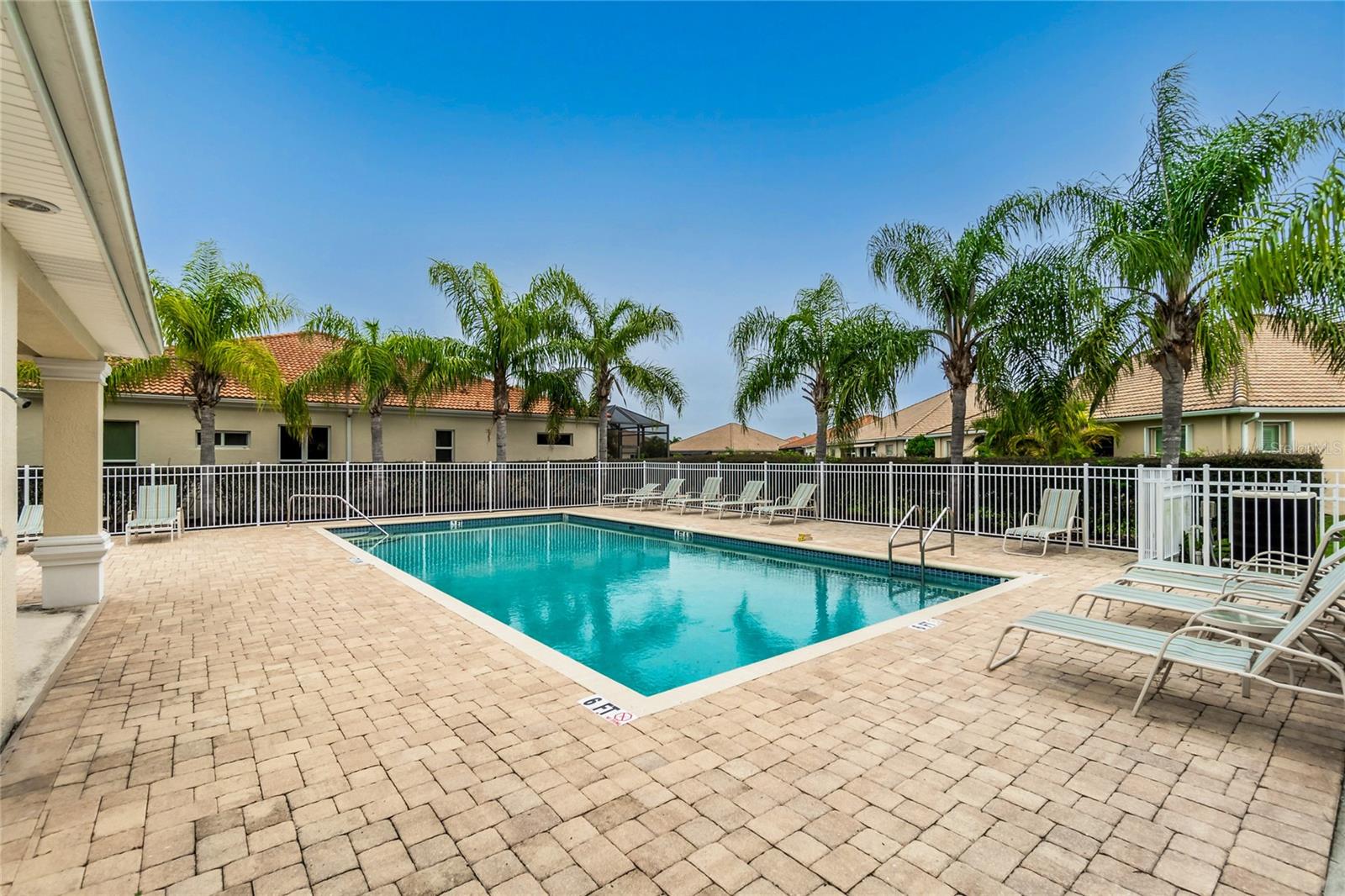 ARLINGTON COVE - Residential