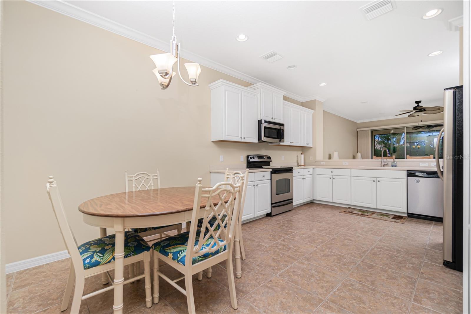 ARLINGTON COVE - Residential