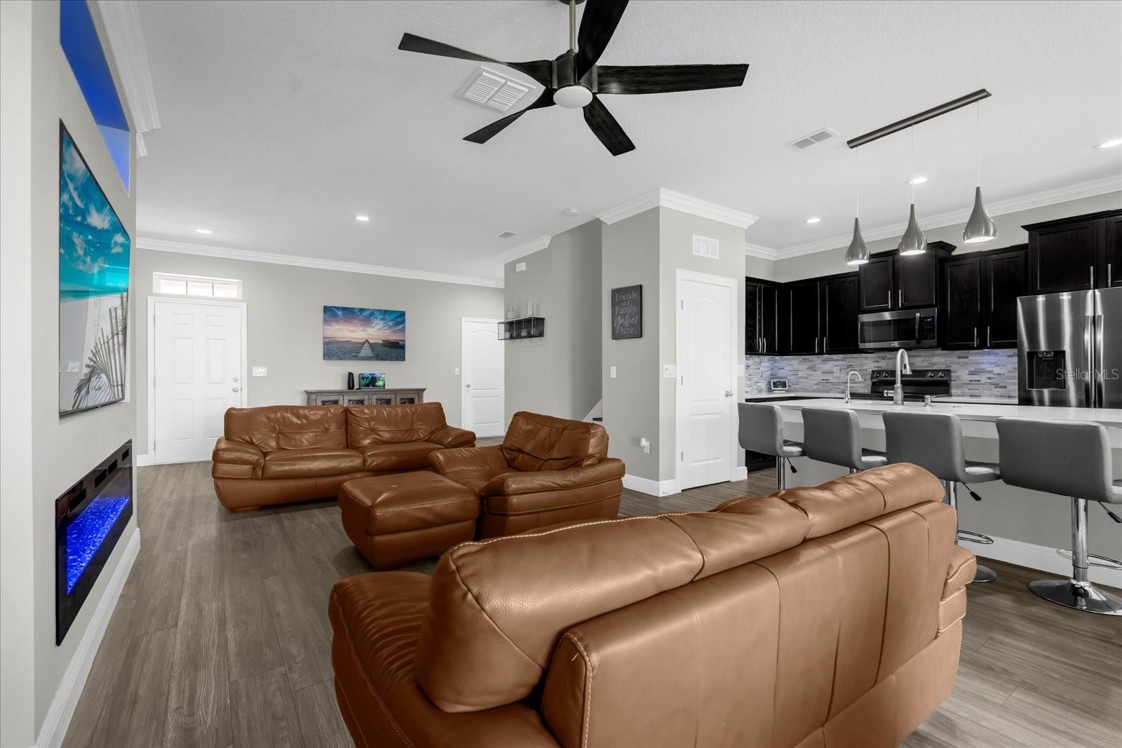 1031 WOOD COVE
