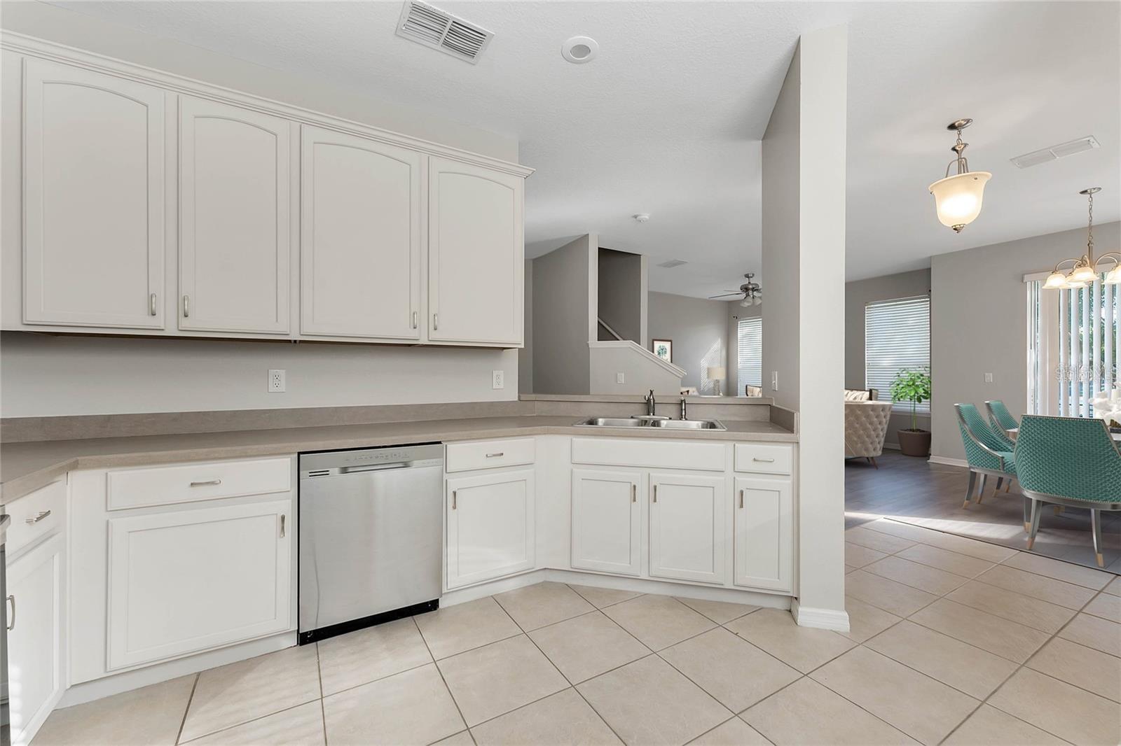 MAGNOLIA CLUB - Residential Lease