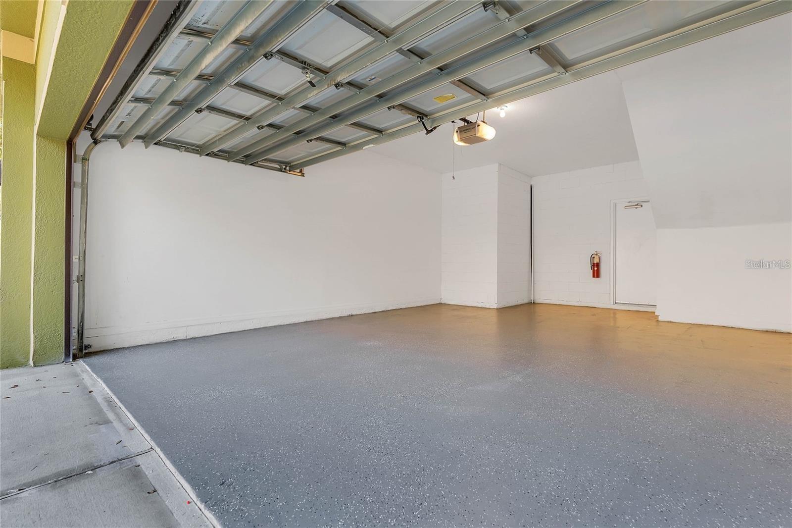 MAGNOLIA CLUB - Residential Lease