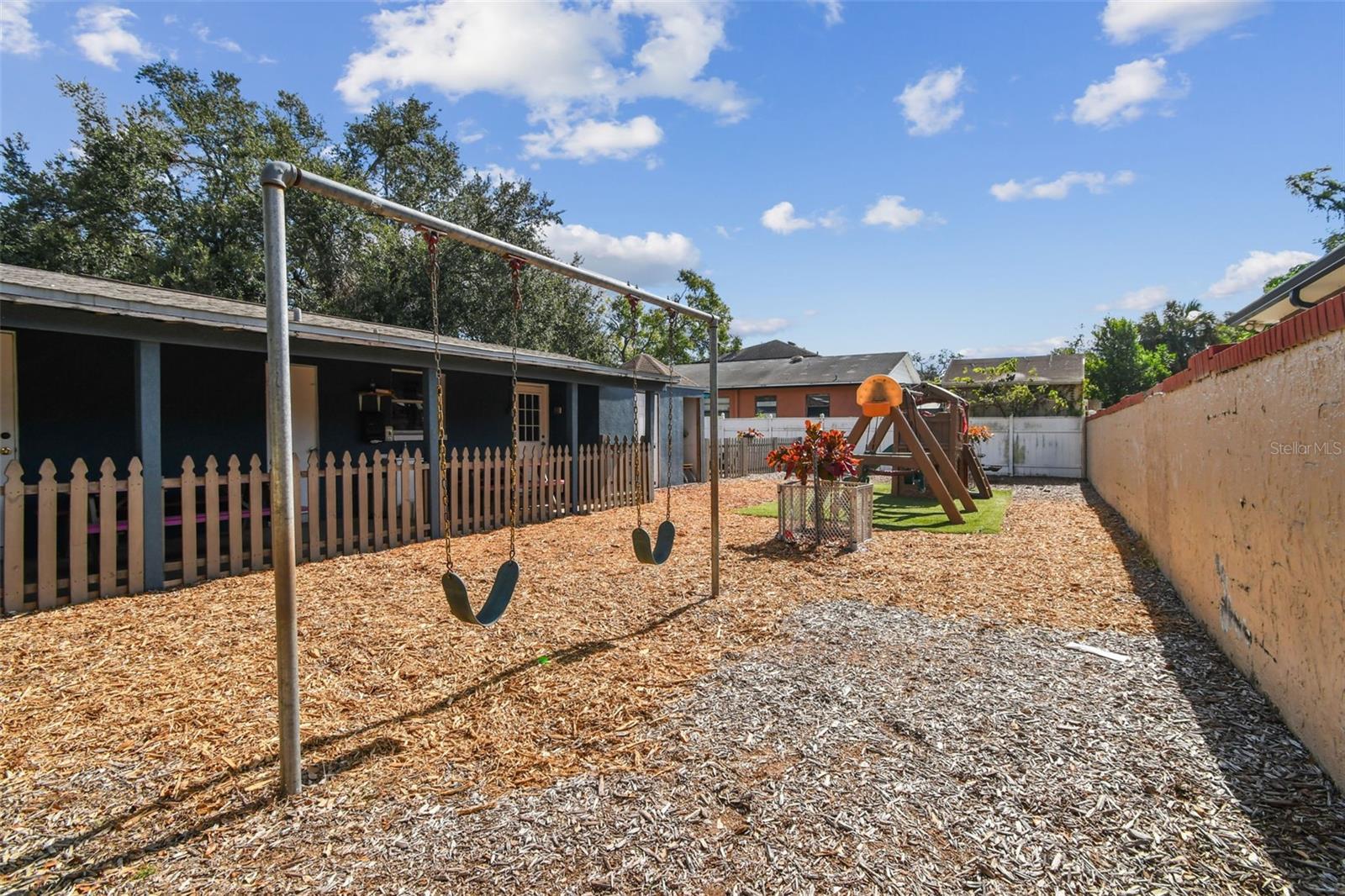 TEMPLE TERRACES - Commercial Sale