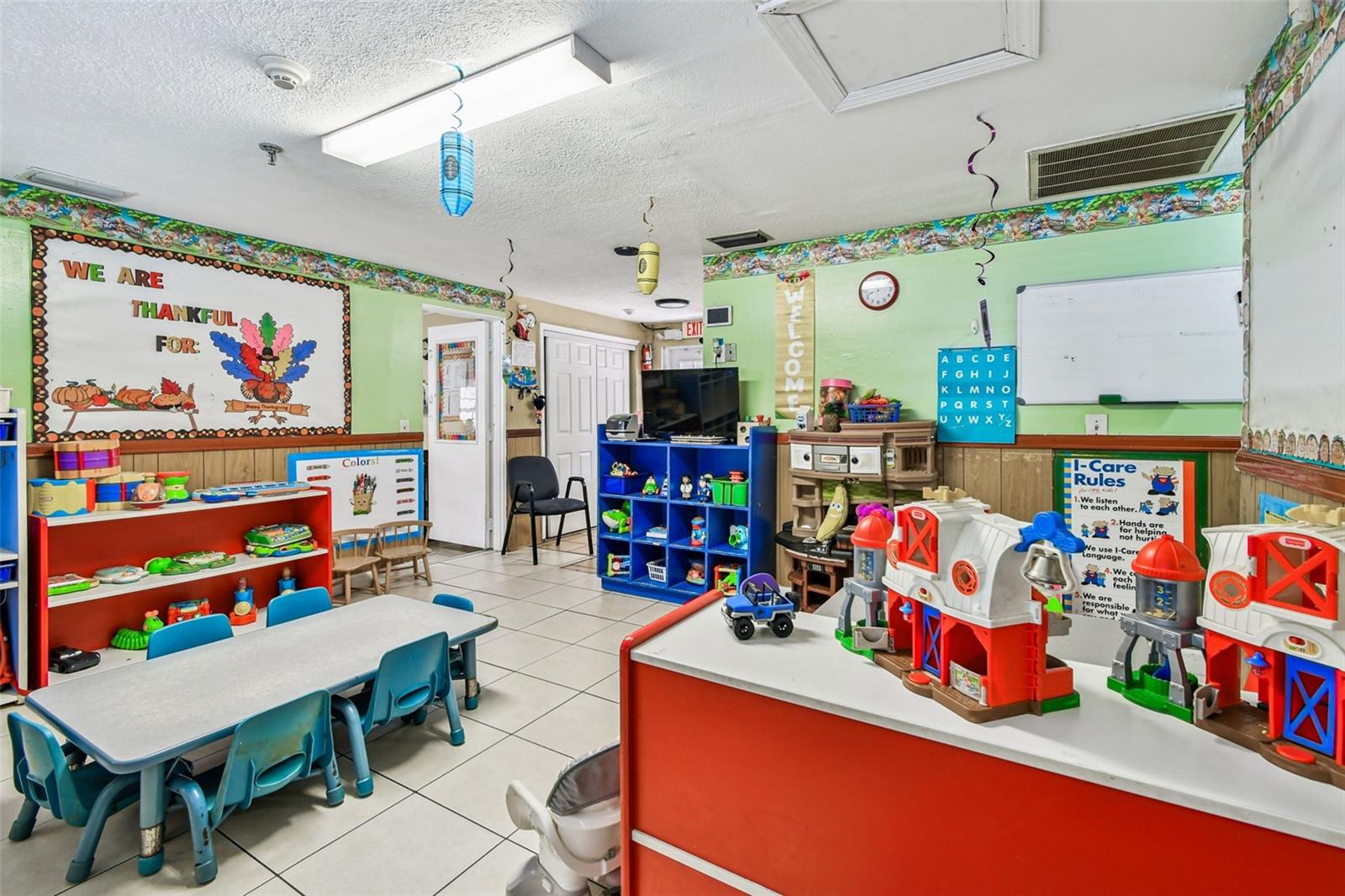 TEMPLE TERRACES - Commercial Sale