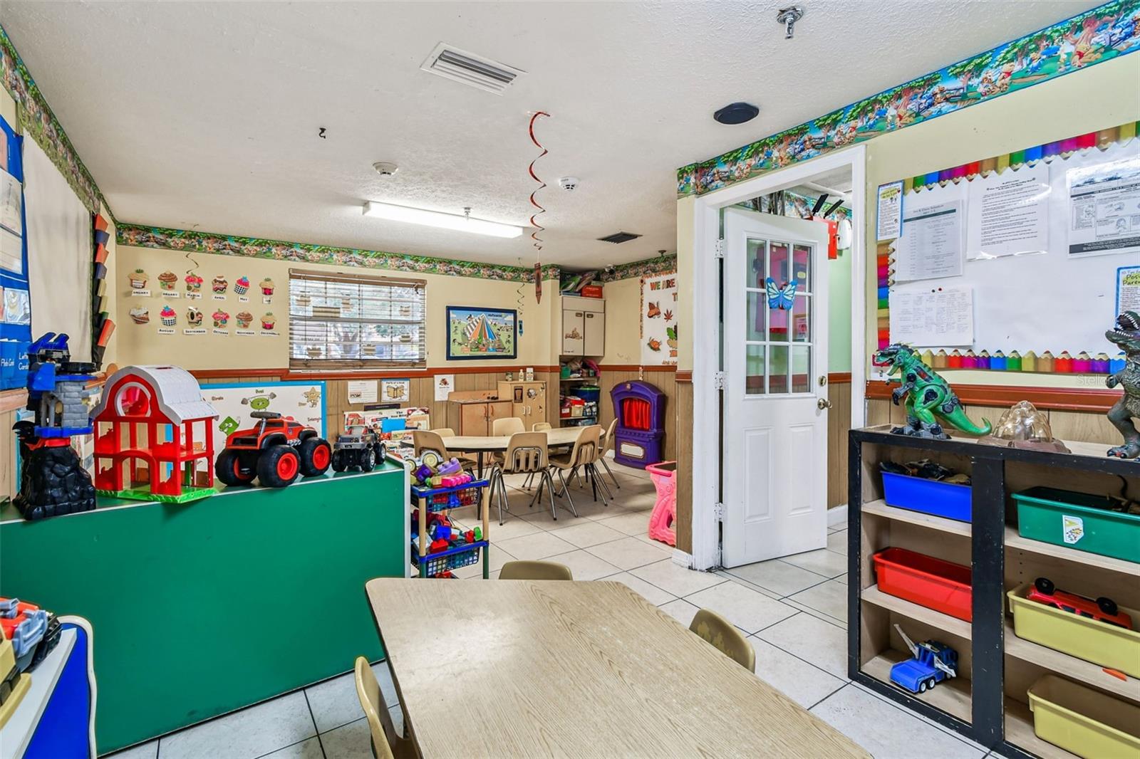 TEMPLE TERRACES - Commercial Sale