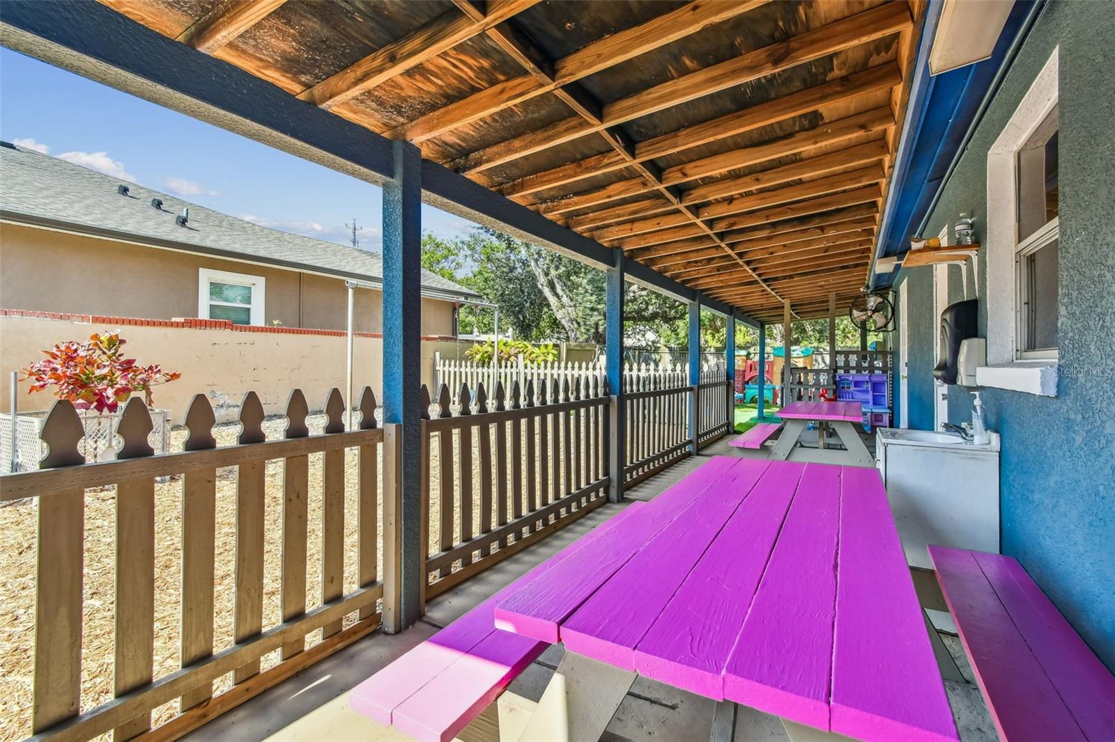 TEMPLE TERRACES - Commercial Sale