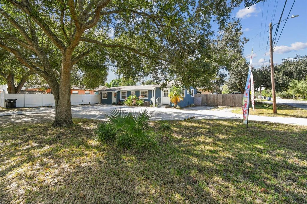 Photo of 9912 N Myrtle Street, Tampa, FL 33617 (MLS # TB8446567)