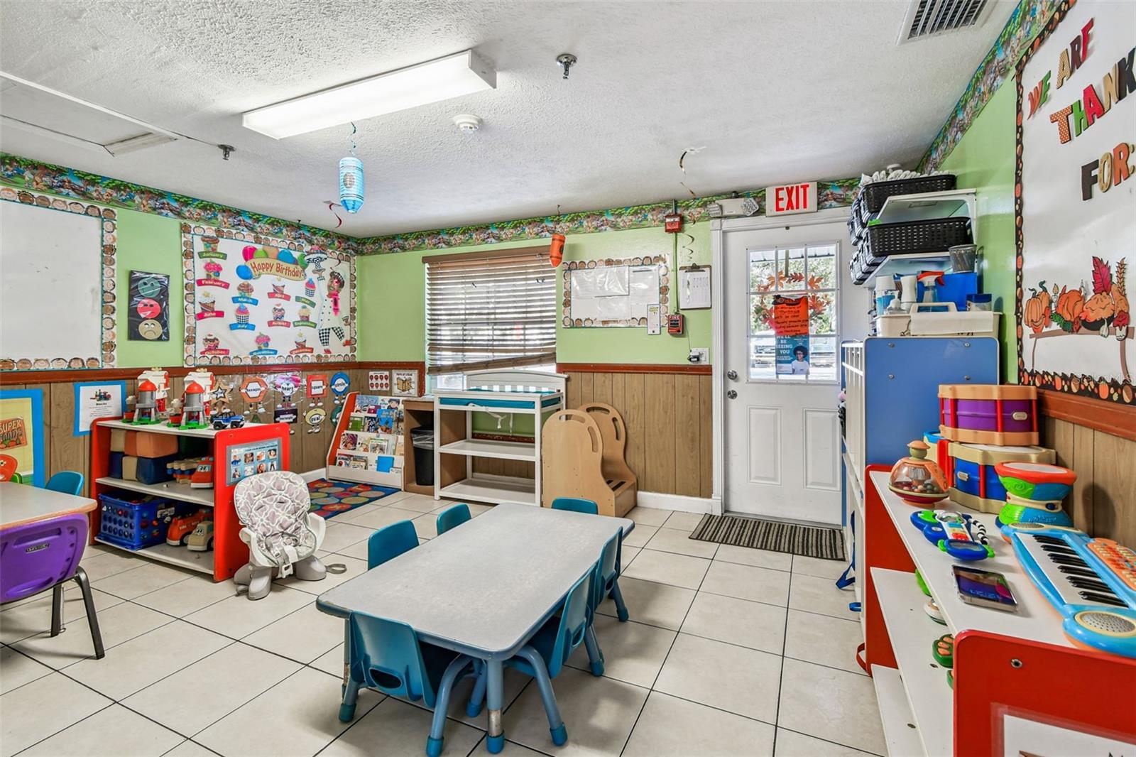 TEMPLE TERRACES - Commercial Sale