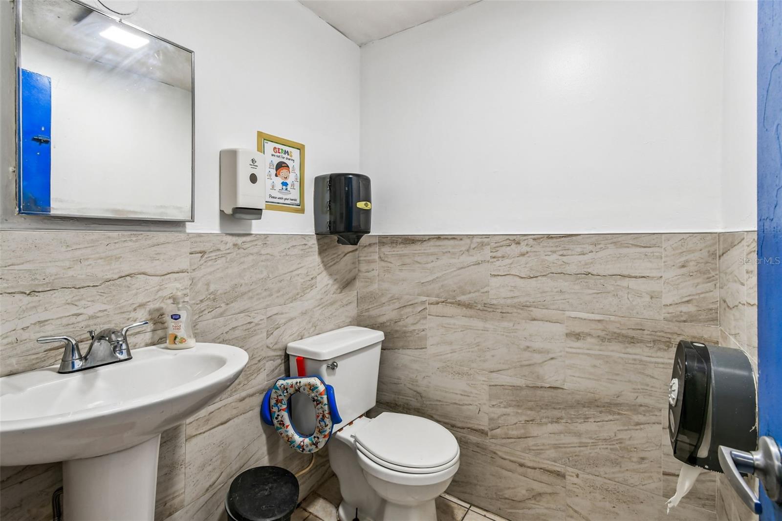 TEMPLE TERRACES - Commercial Sale