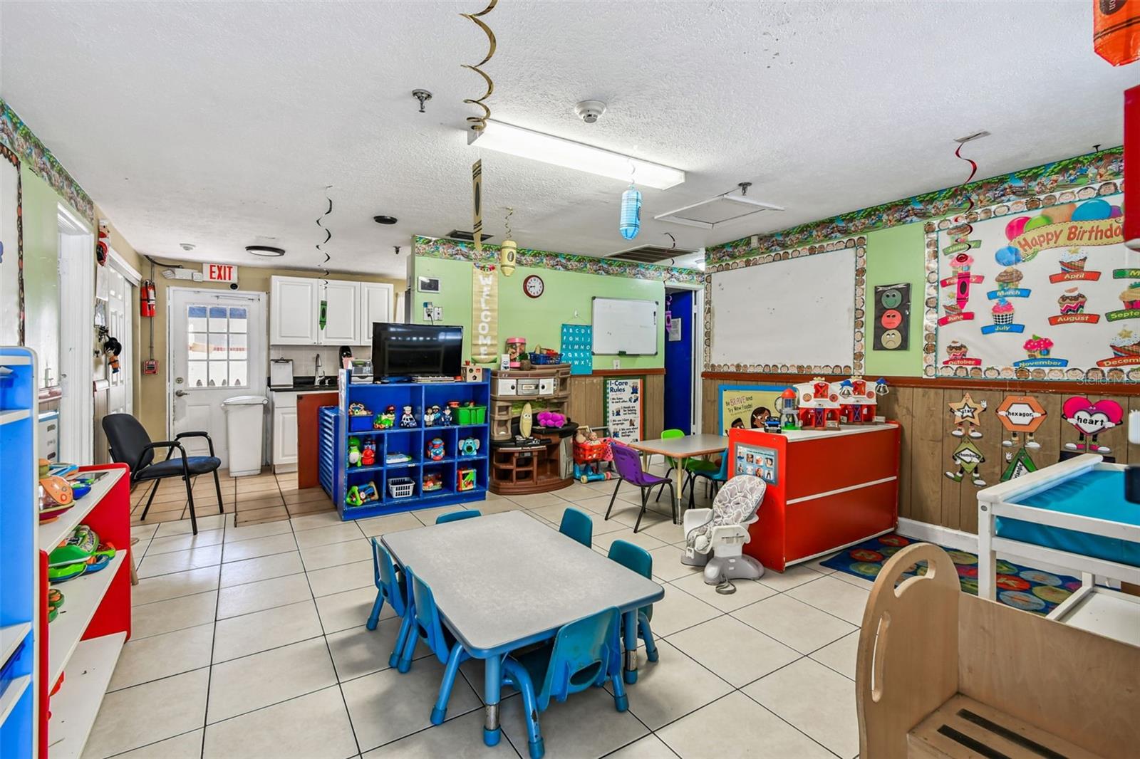 TEMPLE TERRACES - Commercial Sale