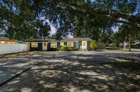 Photo of 9912 N Myrtle Street, Tampa, FL 33617 (MLS # TB8446567)