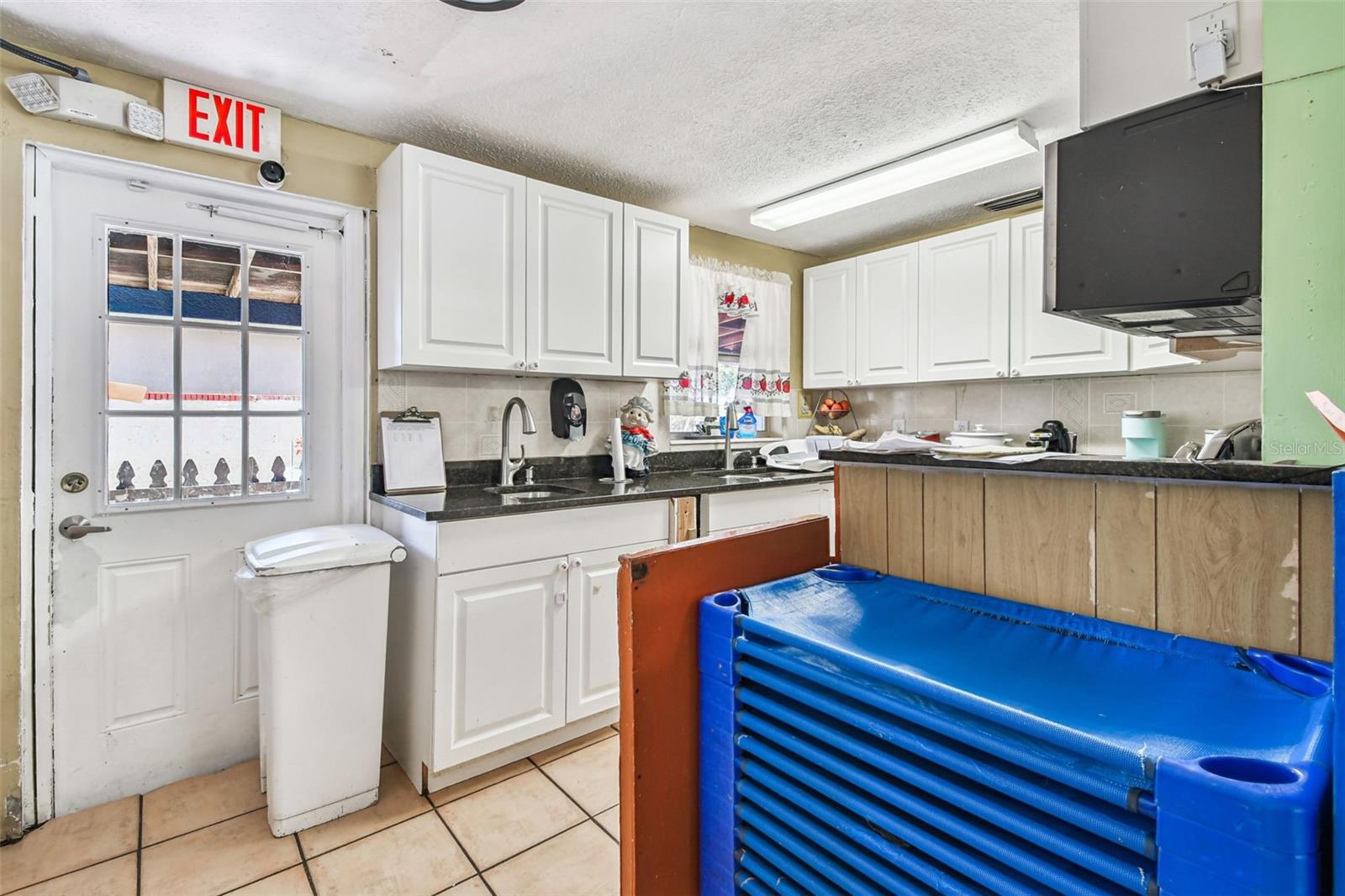 TEMPLE TERRACES - Commercial Sale