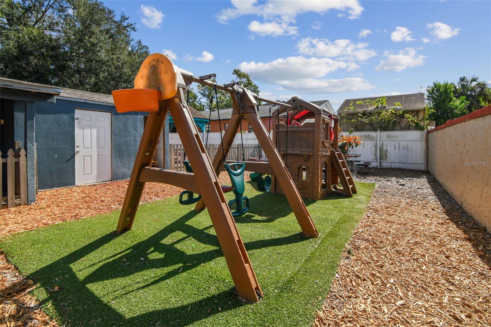 TEMPLE TERRACES - Commercial Sale