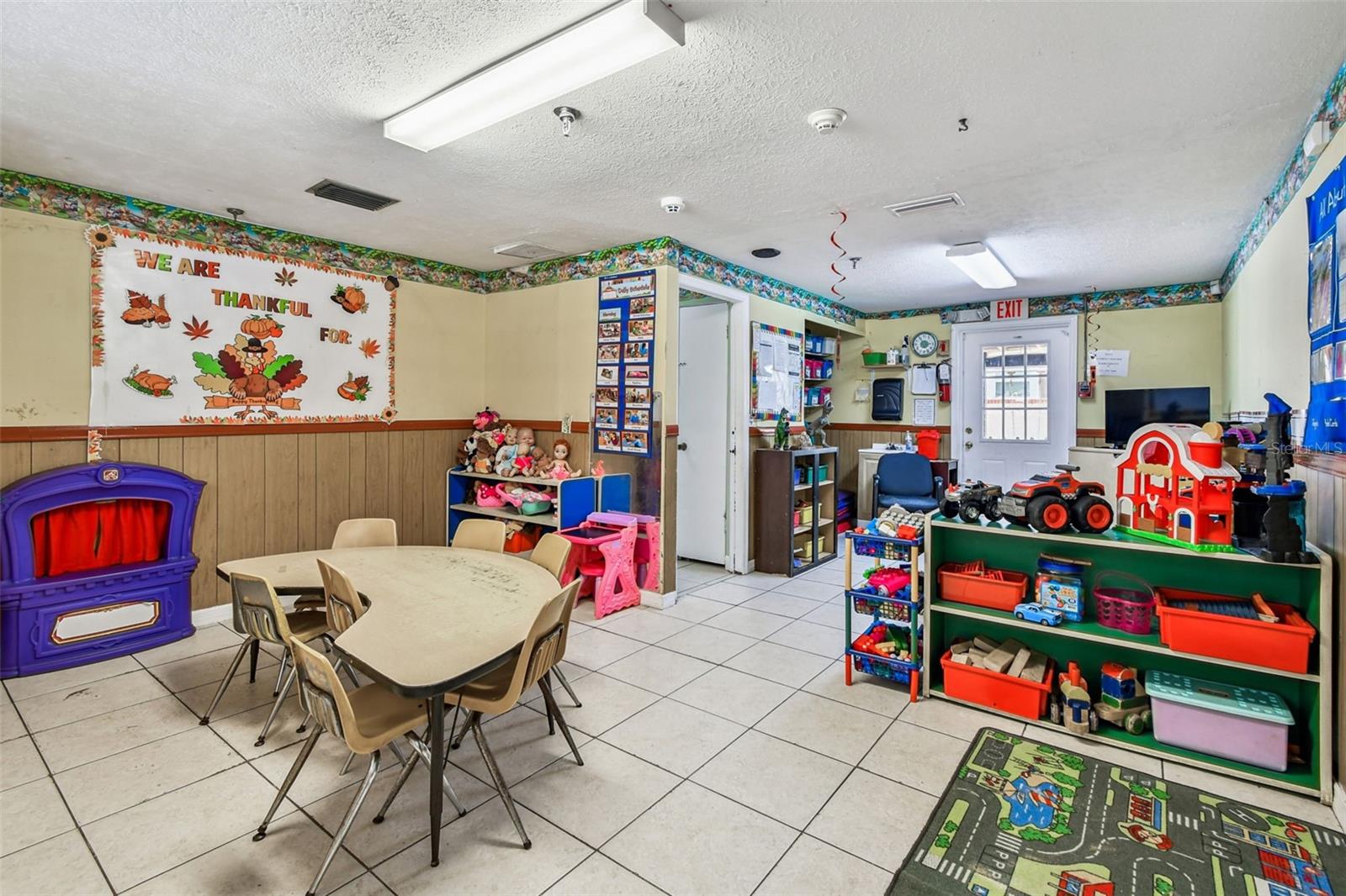 TEMPLE TERRACES - Commercial Sale