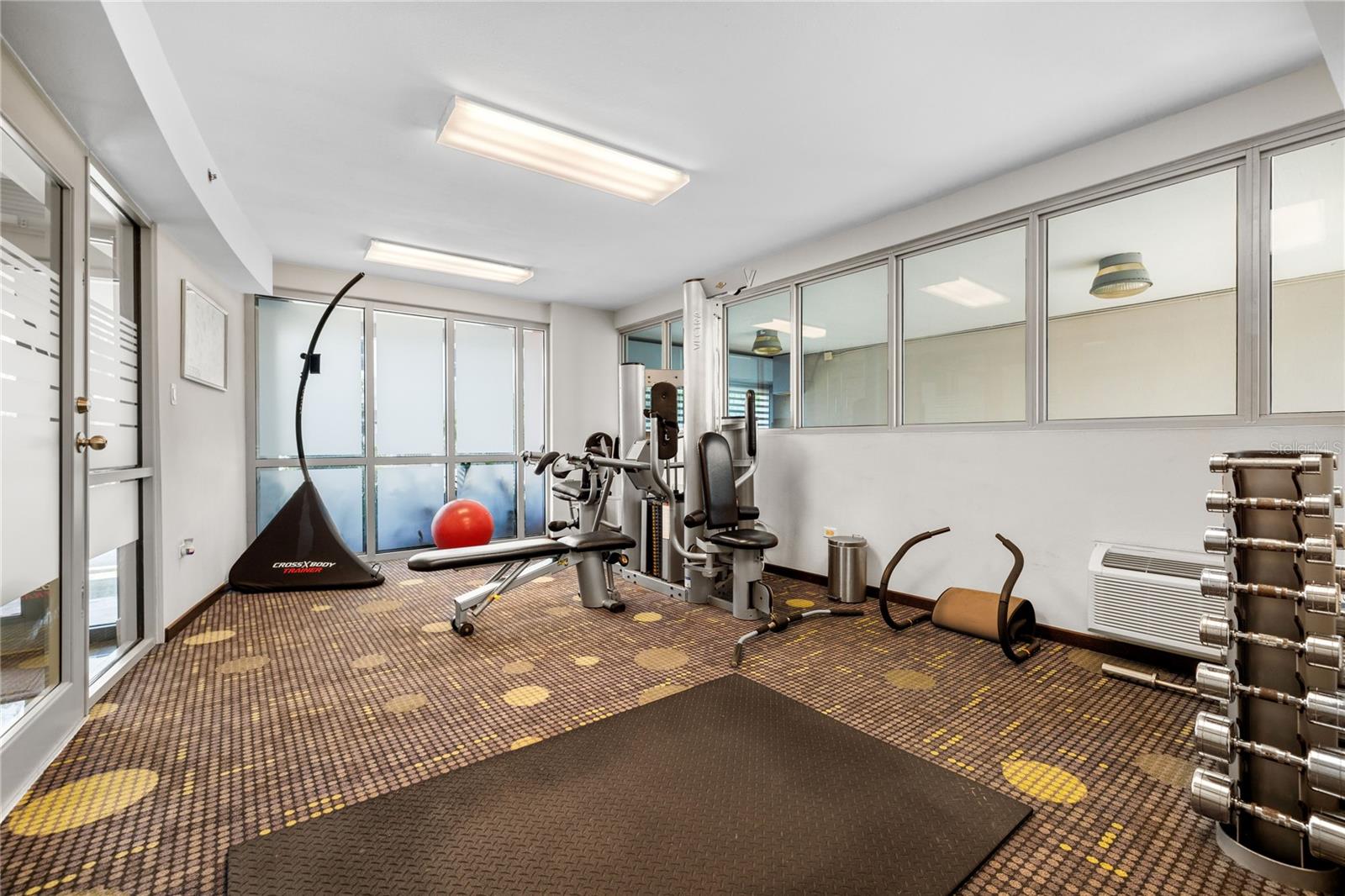 CONDOMINIO MIRSONIA - Residential