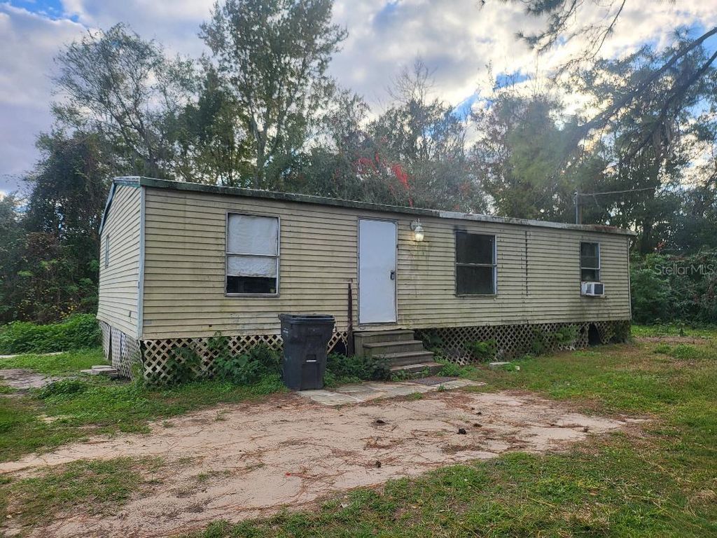 Photo of 2220 Ellie Road #B, Auburndale, FL 33823 (MLS # P4937352)
