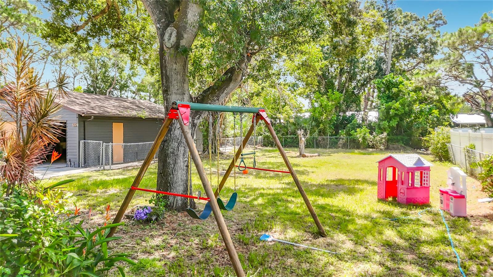 804 66TH AVENUE W, BRADENTON, FL, 34207 4 804 66TH AVENUE W
