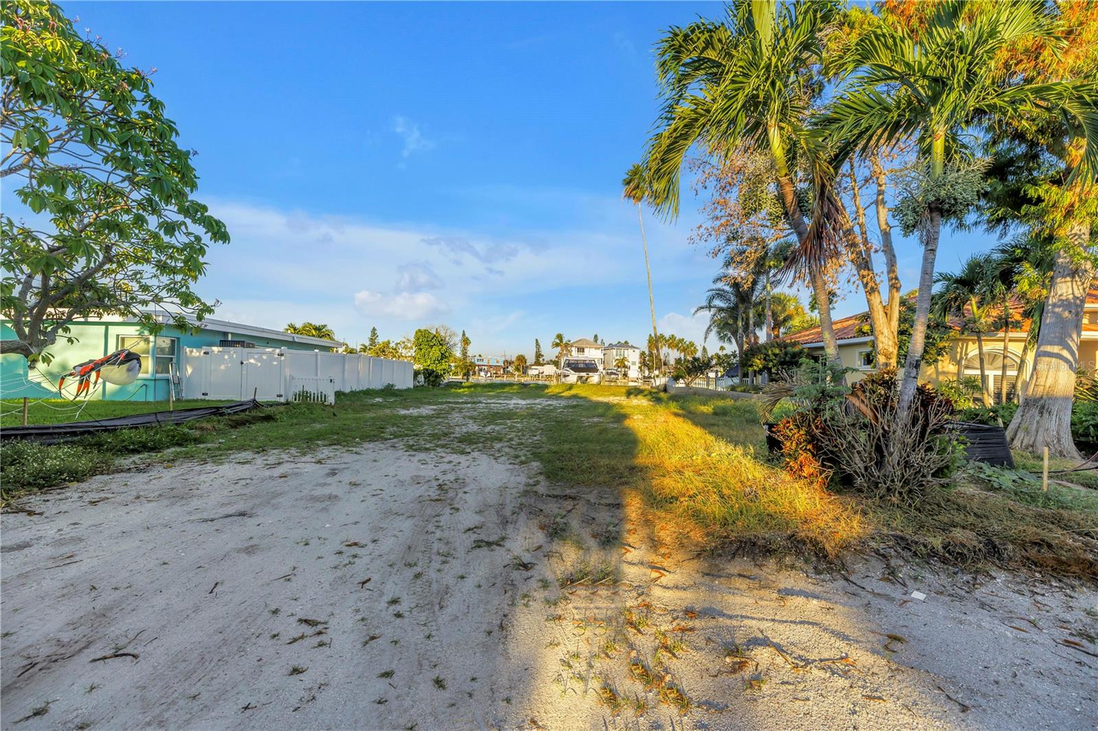 ISLAND ESTATES UNIT 1 - Land