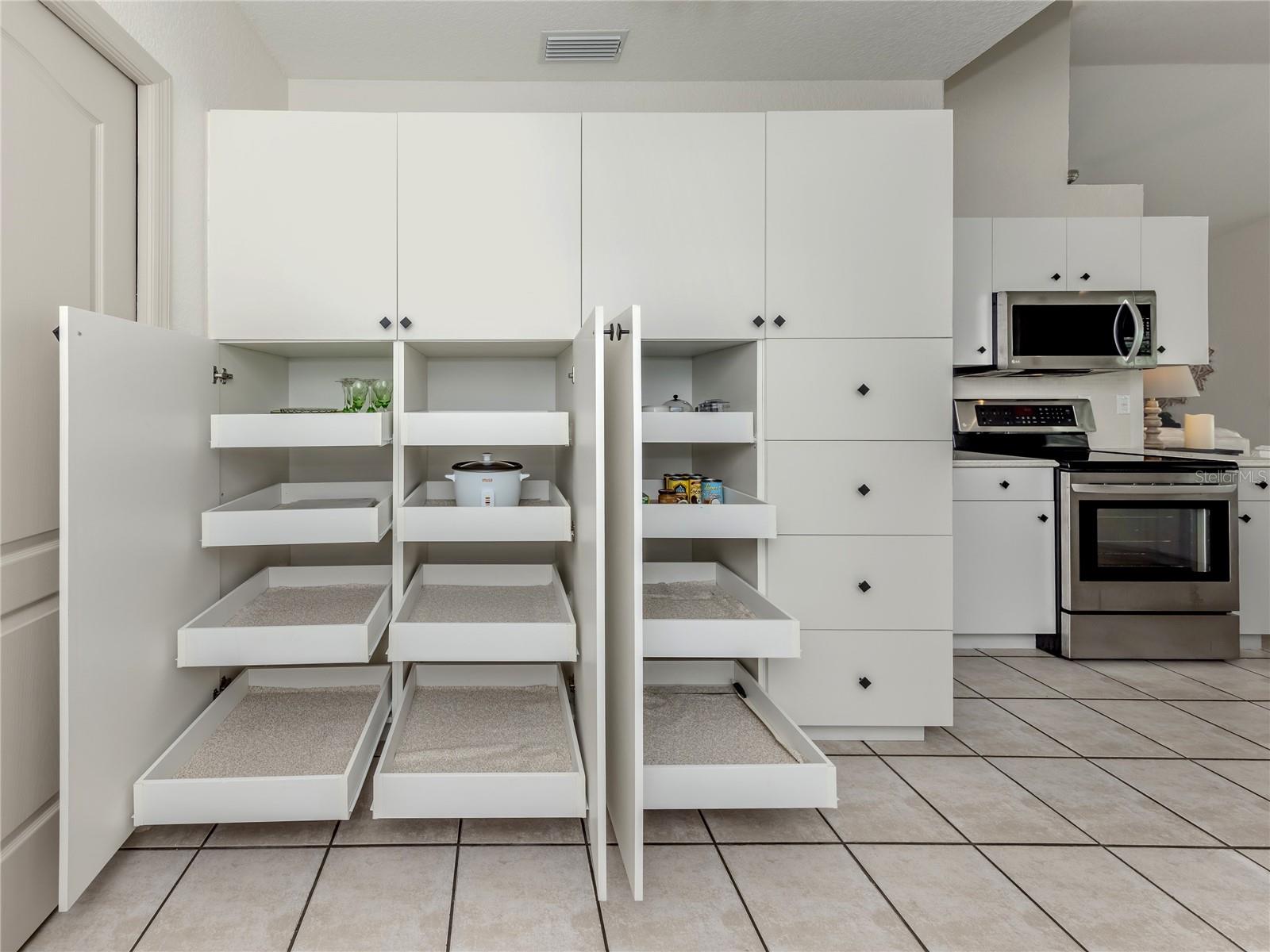 BERKSHIRE PLACE - Residential