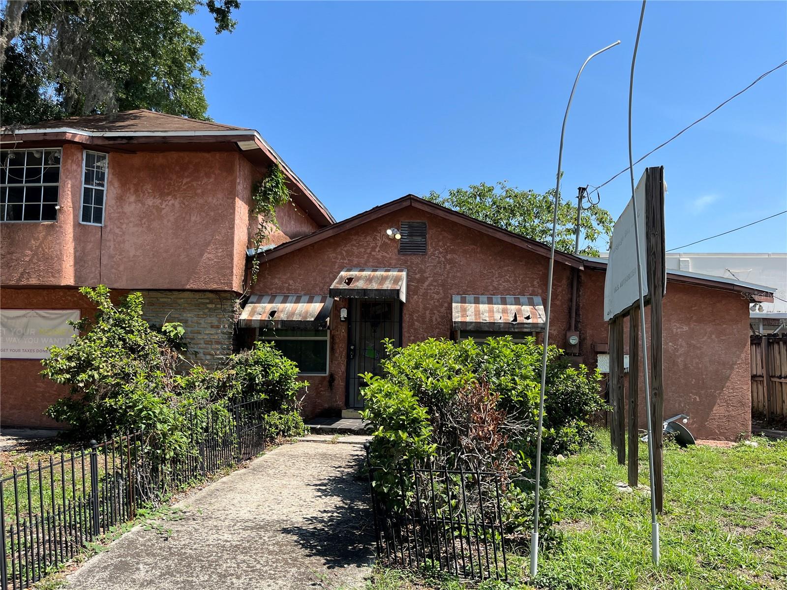 103 W HAMILTON AVENUE