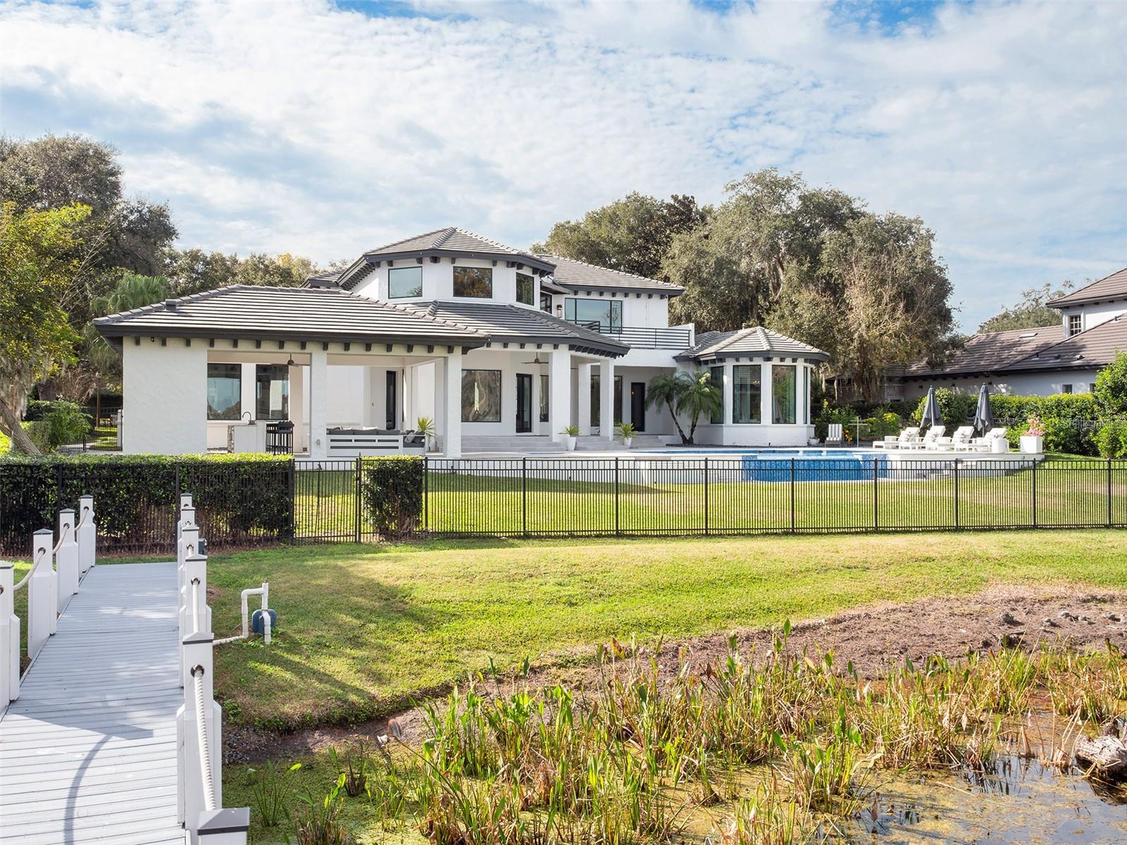 ISLEWORTH WEST - Residential