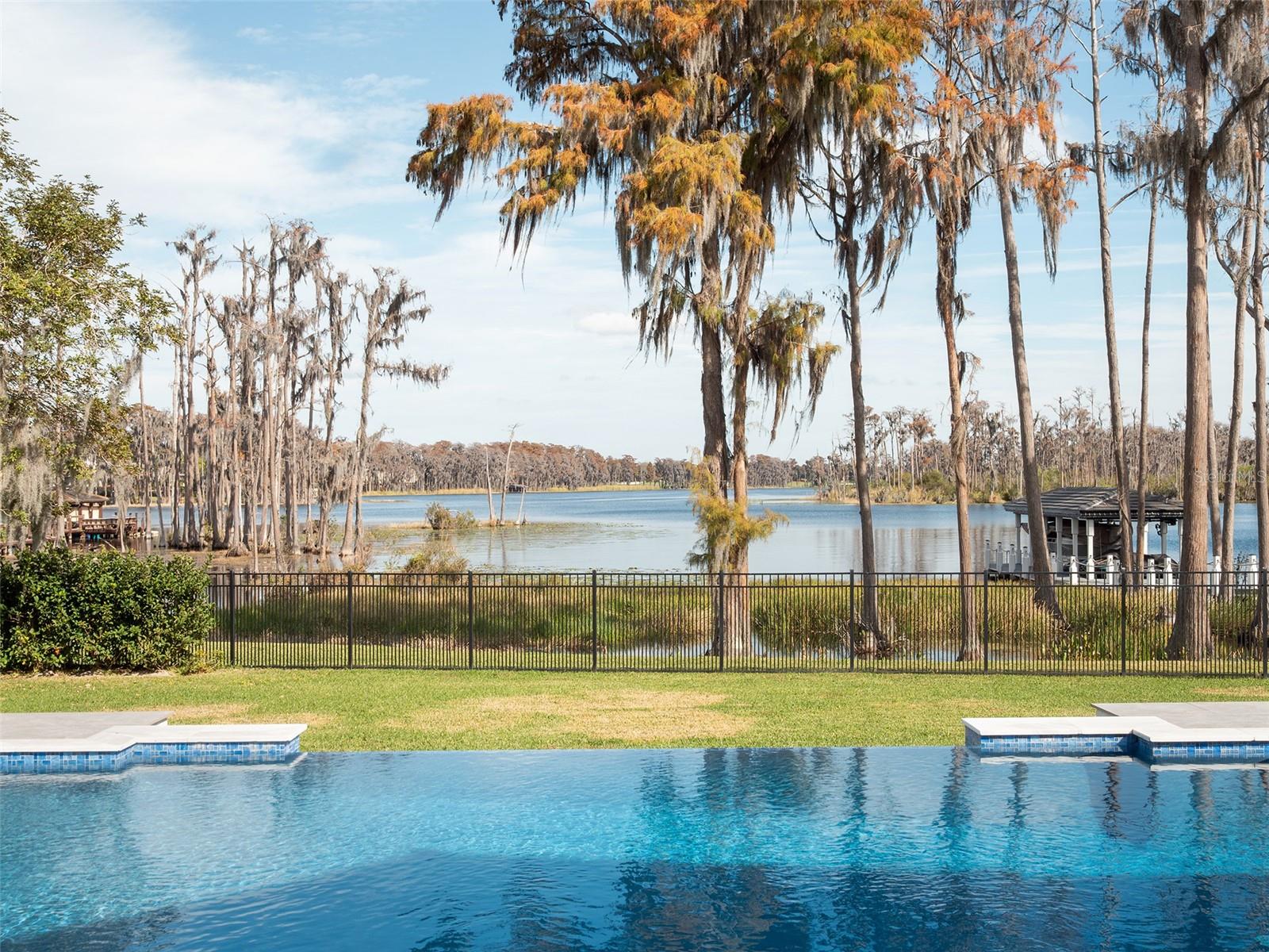 ISLEWORTH WEST - Residential