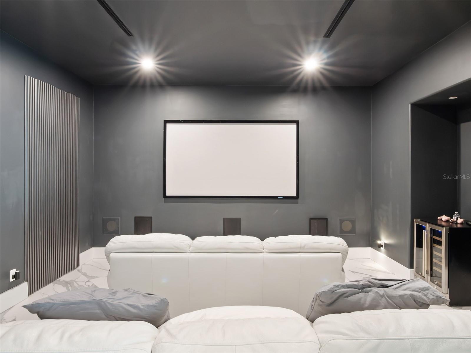 ISLEWORTH WEST - Residential