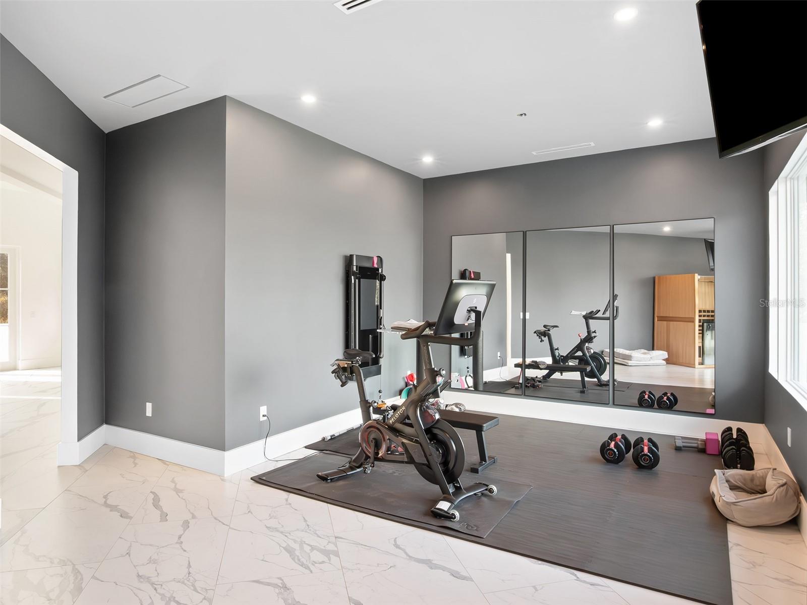 ISLEWORTH WEST - Residential