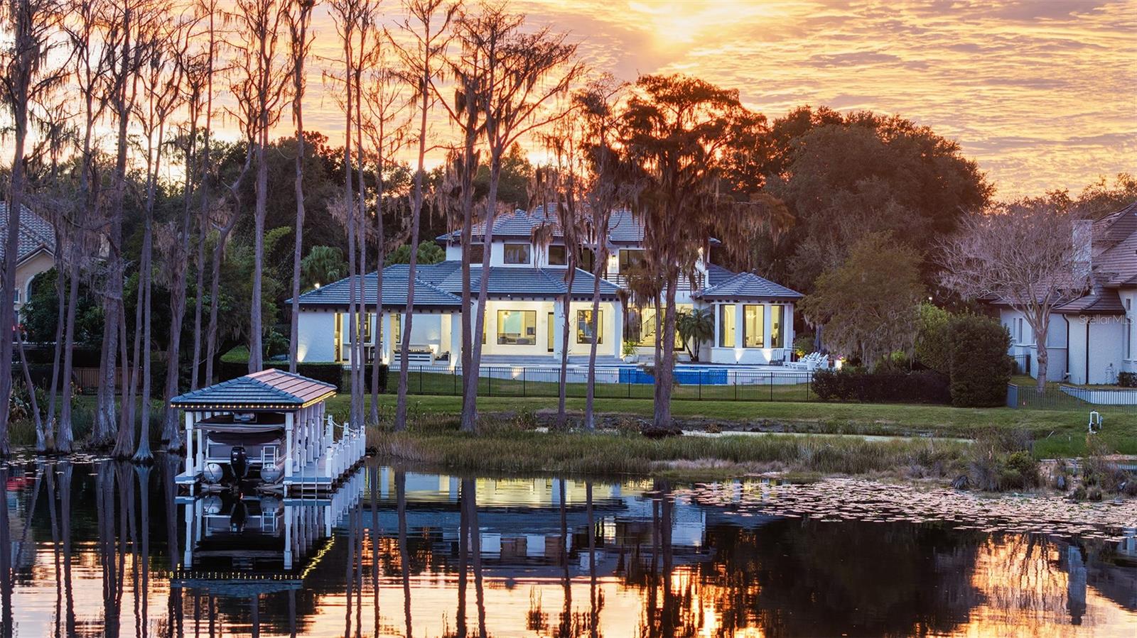 ISLEWORTH WEST - Residential