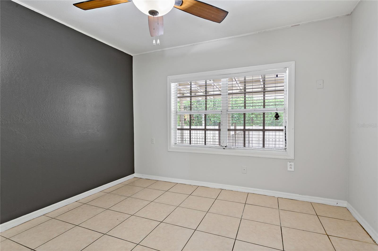 EAST TAMPA BLOCKS 1 TO 40 - Residential Lease