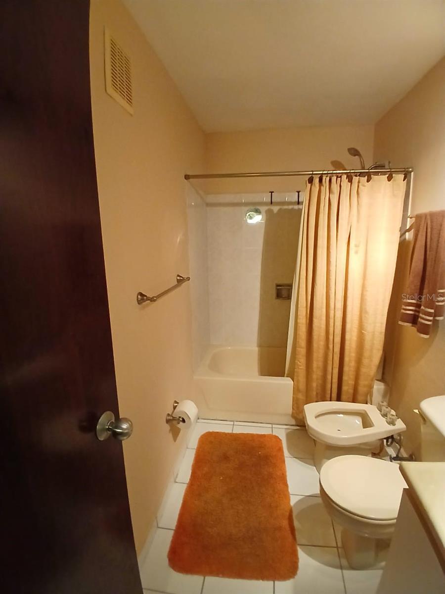 VISTA REAL CONDOMINIUM - Residential