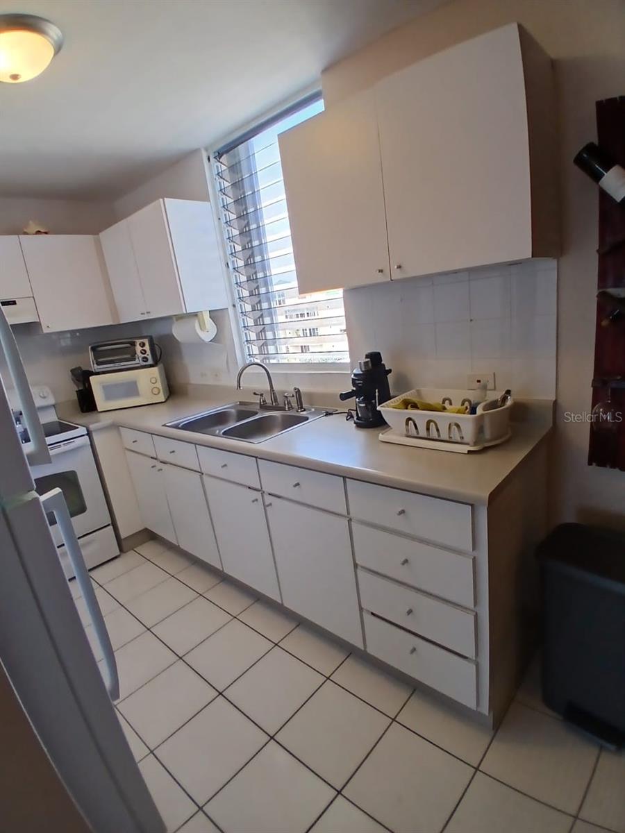 VISTA REAL CONDOMINIUM - Residential