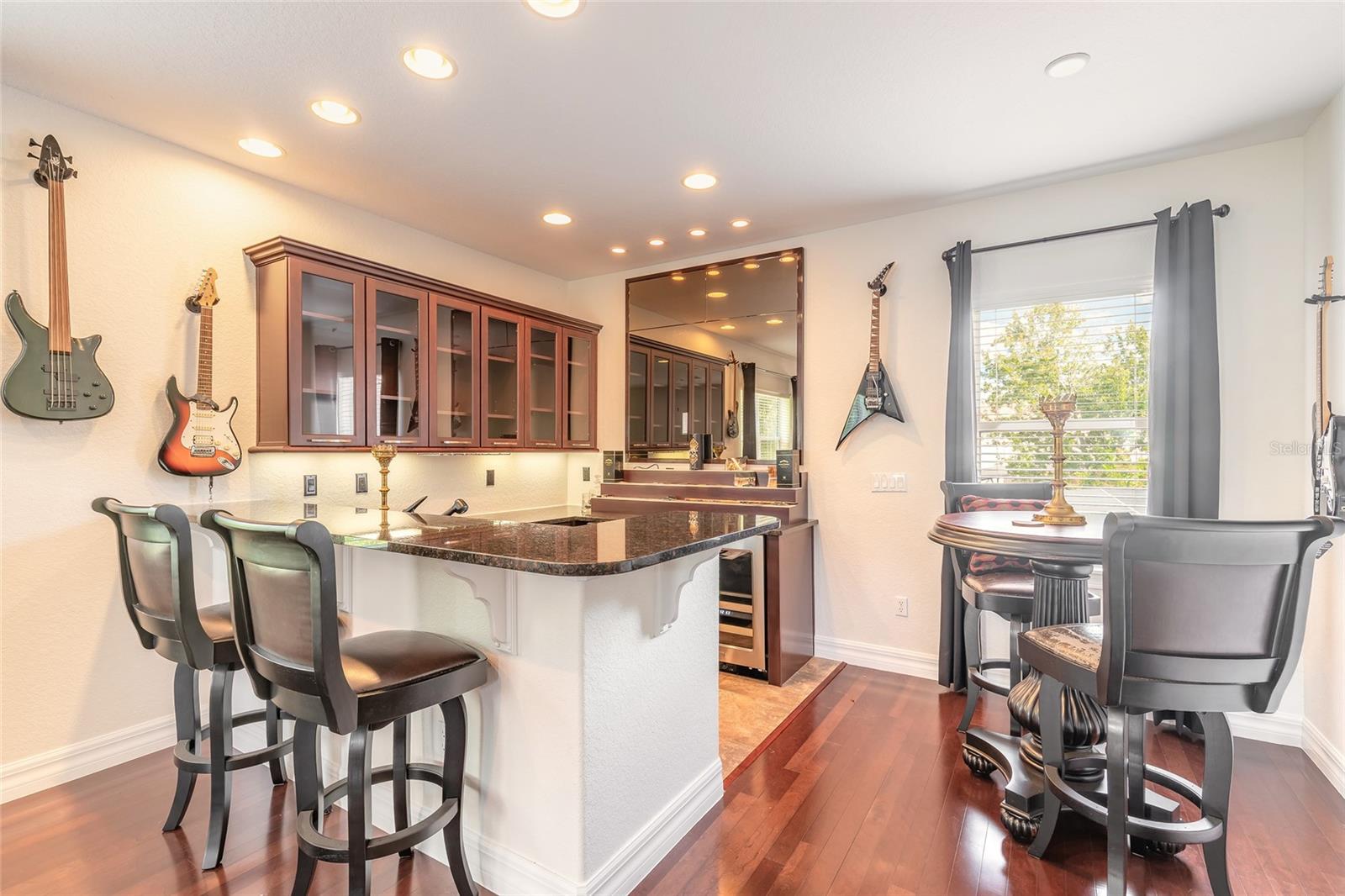 BRONSONS LNDGS F & M - Residential