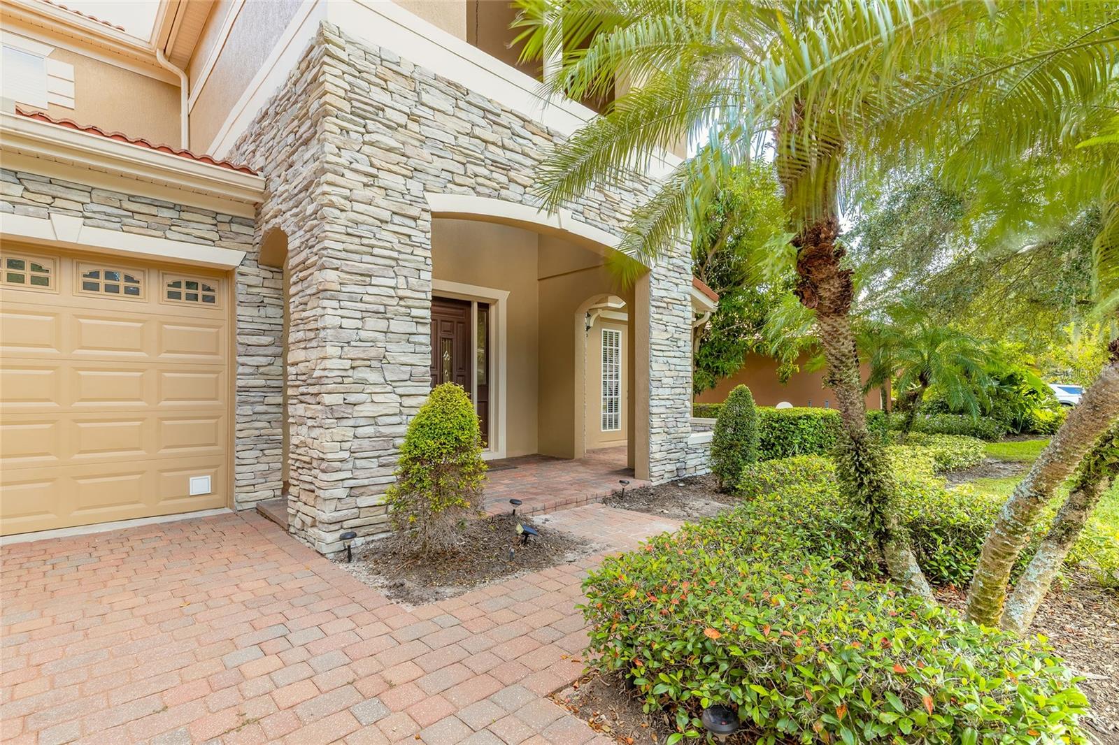 BRONSONS LNDGS F & M - Residential