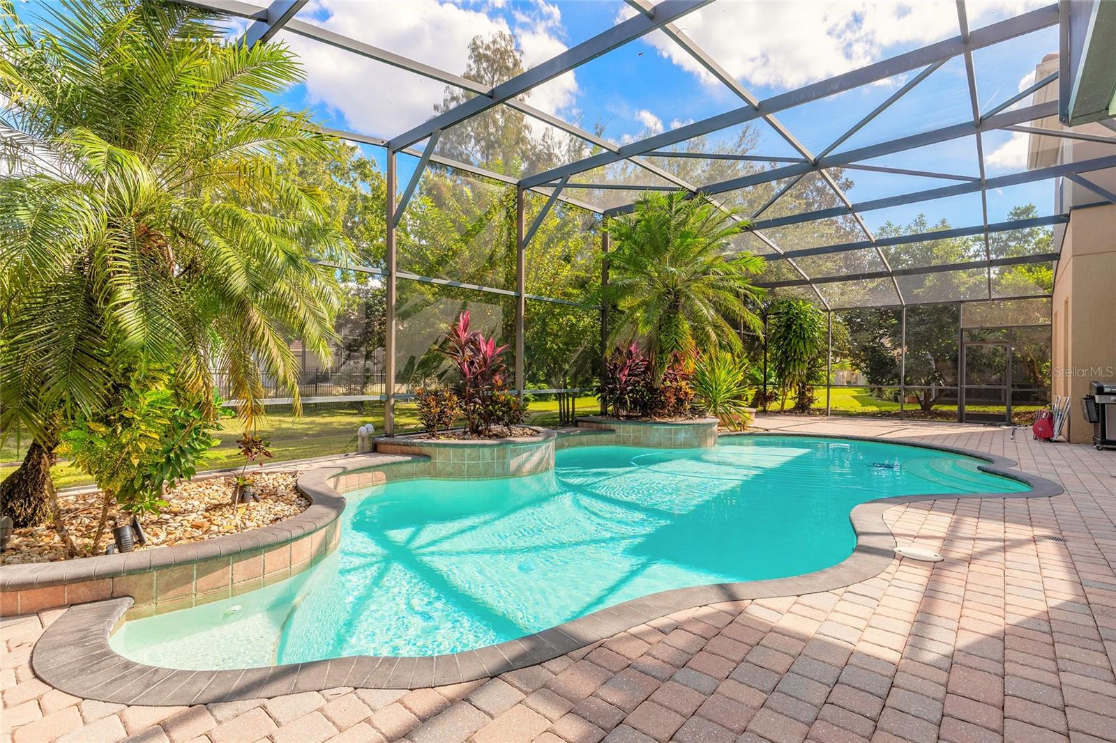 BRONSONS LNDGS F & M - Residential